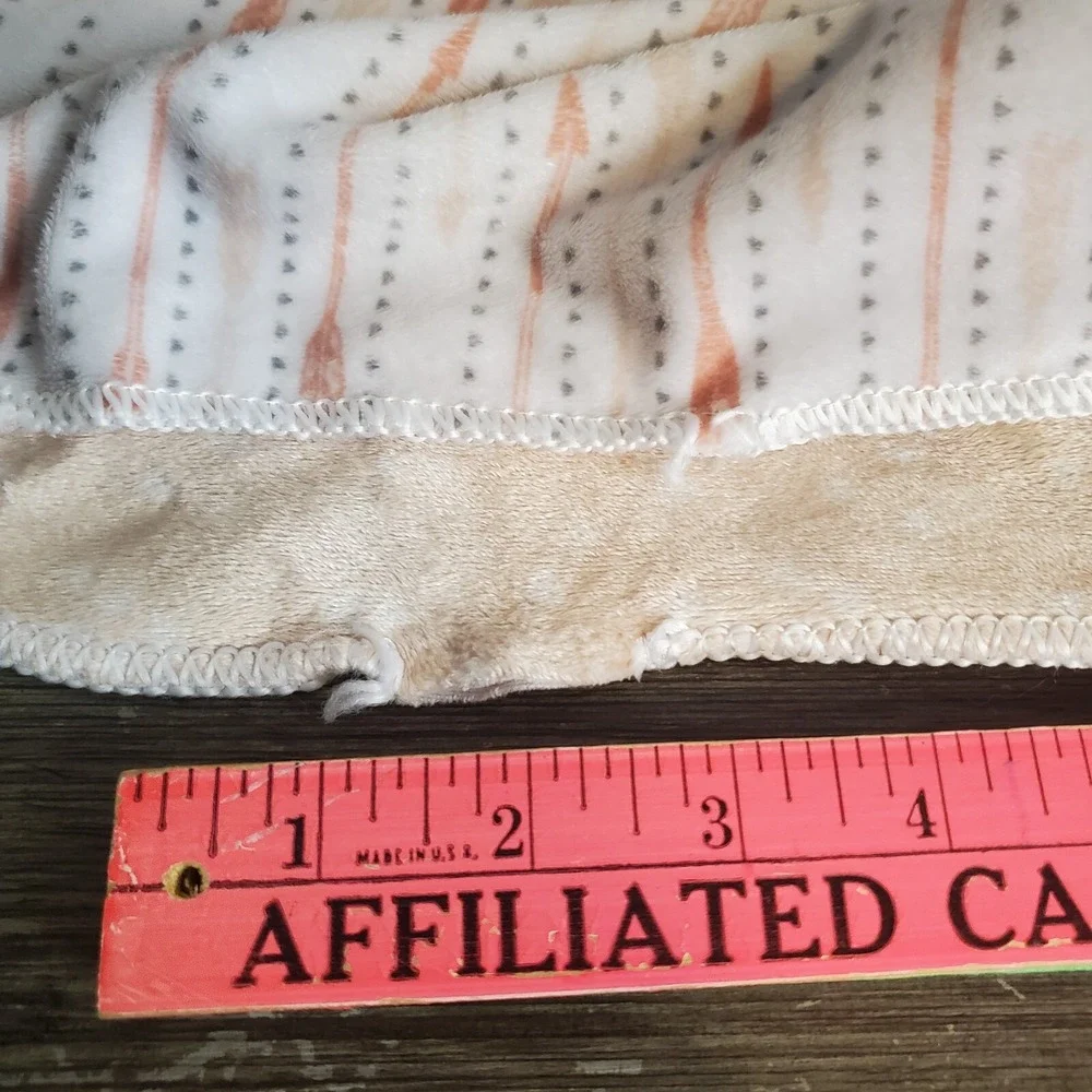 Hippie Baby Reversible Minky Blanket 30 x 39 - Peach & Southwest Arrows‎ FLAWS